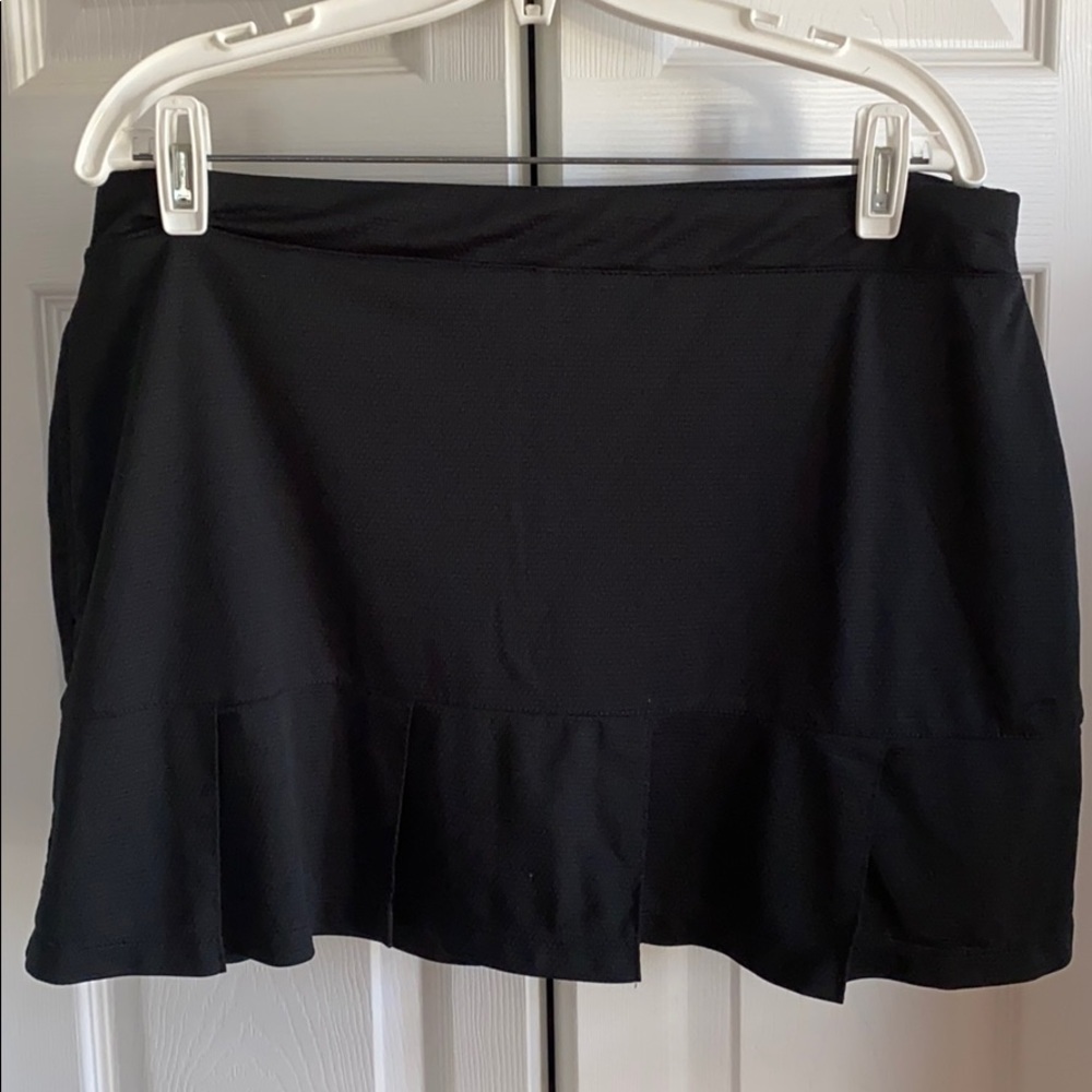 Izod Black Cool Fx Ruffle Skirt Size Large